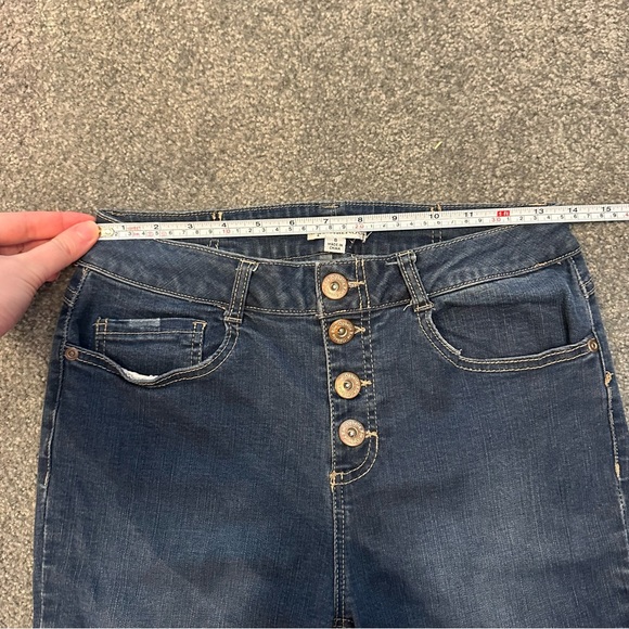 Ophelia Rose Jeans. Women’s 8. - Picture 2 of 8